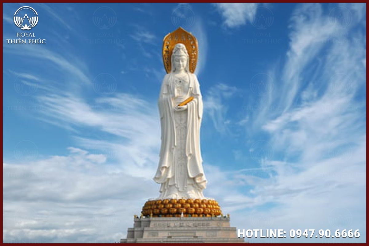 Quan Thế Âm Bồ Tát là ai? Ý nghĩa của Ngài trong Phật giáo Quan Thế Âm Bồ Tát là ai? Ý nghĩa của Ngài trong Phật giáo