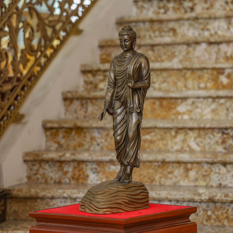 Phật Tổ Như Lai và Thích Ca Mâu Ni khác nhau như thế nào? Phật Tổ Như Lai và Thích Ca Mâu Ni khác nhau như thế nào?