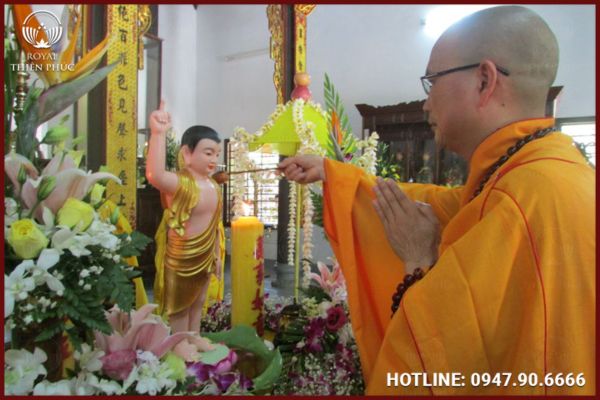 Hướng dẫn thực hiện nghi thức tắm Phật