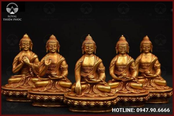 Sự khác biệt giữa Ngũ phương Phật và Tam Thế Phật / Ngũ trí Như Lai