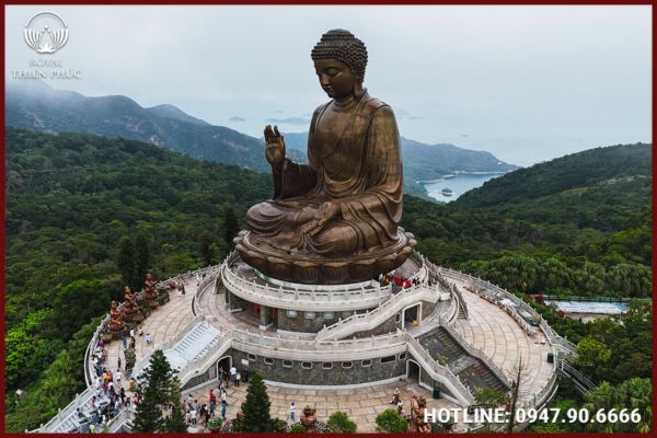 Tượng Phật Thiên Tân (HongKong)