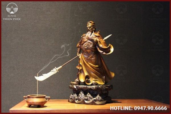 Có Nên Thờ Quan Công Chung Với Phật?